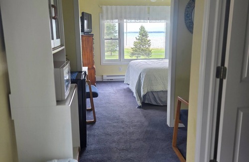 Bayfield Apartment | 1-bedroom studio with AC just 2.5 miles from Bayfield