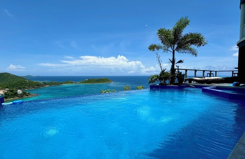Rendezvous & Ditleff Apartment | 1 Bedroom with private pool & spectacular view - solar & battery powered!