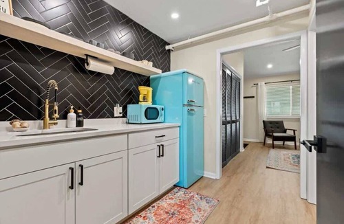 Atlantic Beach Apartment | 1 Block from AB Town Center: The Coquina House 3