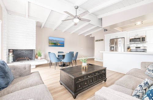 West Newport House | 1 Block to Beach! | Cheery Upstairs Vacation Home