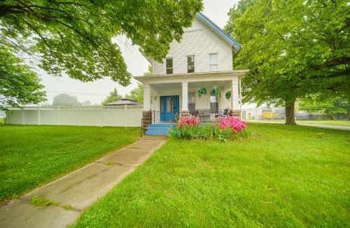 Ashtabula House | 1 Block to Bridge Street: Lake Erie Vacation Home!