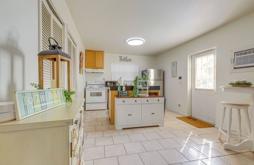 Stuart Apartment | 1 Block to Dtwn! Walkable Stay in Stuart