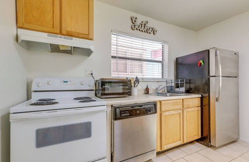 Stuart Apartment | 1 Block to Dtwn! Walkable Stay in Stuart