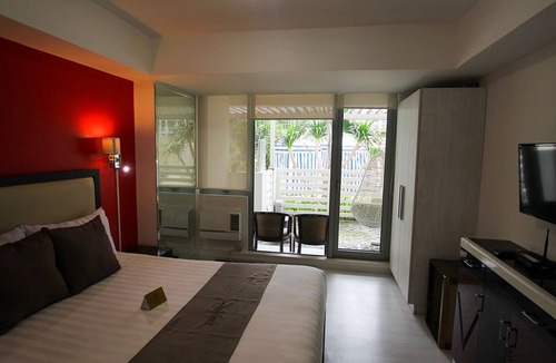 Don Bosco Apartment | 1-BR Beach View @ St. Tropez G07
