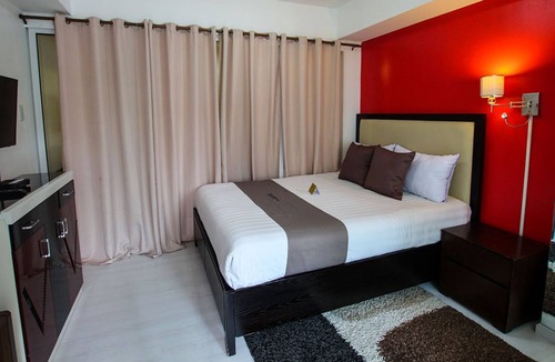 Don Bosco Apartment | 1-BR Beach View @ St. Tropez G07