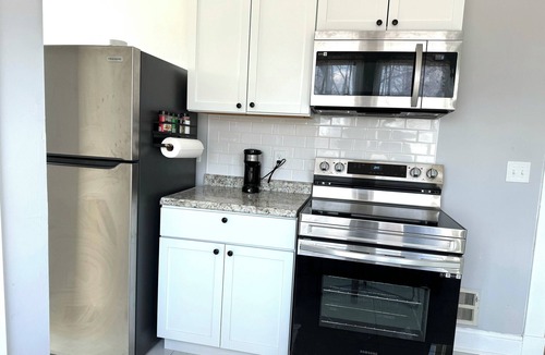 Westwood Apartment | 1-BR Cincinnati Retreat | Perfect for Relaxation