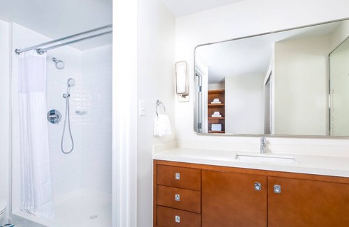 Estate Frenchman Bay Resort | 1 BR Deluxe Condo at Wyndham Limetree Beach Resort