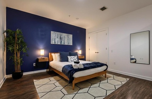 Cultural District Apartment | 1 BR Downtown Pittsburgh with Best Roof Top View