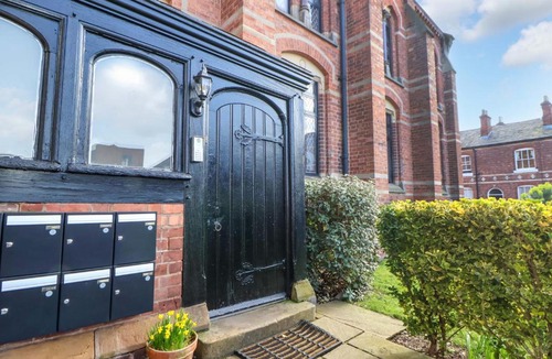 Chester Apartment | 1 Chapel Place