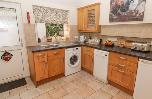 Milton Cottage | 1 CHERITON ROW, family friendly, character holiday cottage in Tenby