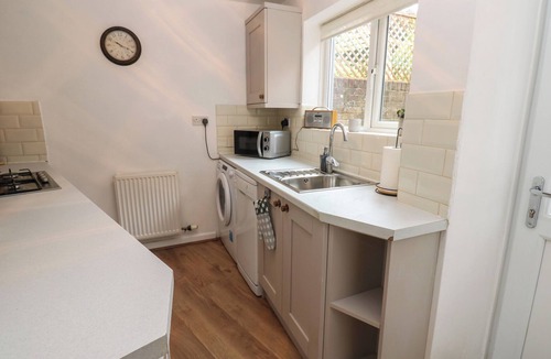 Hayton Cottage | 1 EDEN COTTAGES, pet friendly, with a garden in Corby Hill