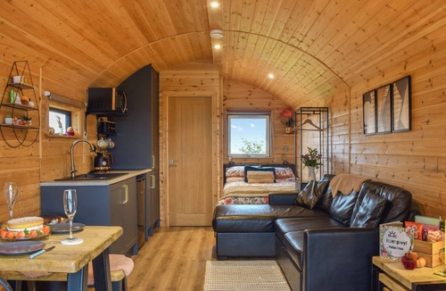 Llanfihangel-Ystrad Cottage | 1 bedroom accommodation in Lampeter Cambrian mountains