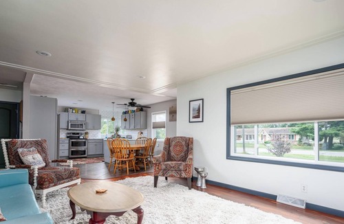 Holland House | 1 Happy Acre Summary: