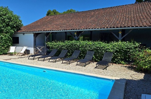 Chalais House | 1,Les Renaudières, Chalais. gîte with private heated pool