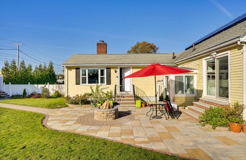 Salem Apartment | 1 Mi to Downtown Salem: Studio w/Fire Pit Access