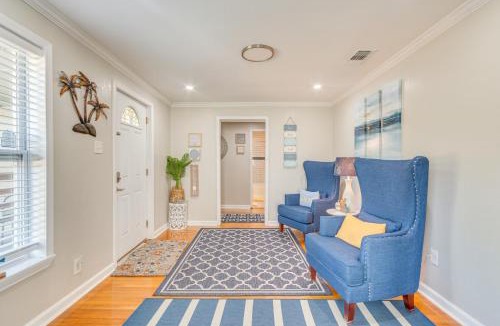 South Pensacola House | 1 Mi to Dtwn: Home w/Furnished Patio in Pensacola
