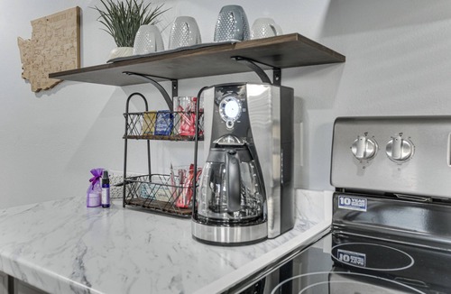 Sequim Apartment | 1 Mi to Dtwn Sequim: Modern Escape Near Everything