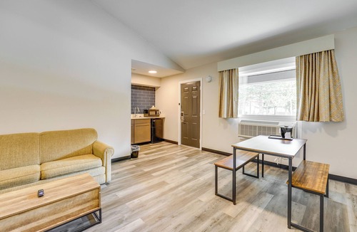 Port Huron Apartment | 1 Mi to Riverfront: Walkable Port Huron Studio