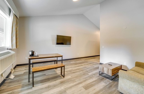 Port Huron Apartment | 1 Mi to Riverfront: Walkable Port Huron Studio