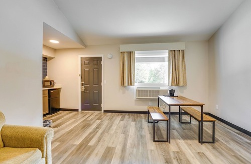 Port Huron Apartment | 1 Mi to Riverfront: Walkable Port Huron Studio