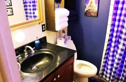 Indianapolis House | 1 min Walk to Downtown, Free Parking, Pets OK