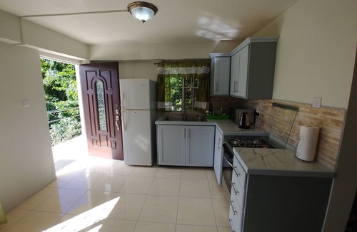 Marigot Bay Apartment | 1 Modern A/C apartment with pool. Walking distance from beach, shop & restaurant