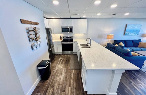 Gypsum Condo | 1 of 4 Waterfront Condo-Style Suites: Clean, Safe & Small Hotel Sleeps 8-32