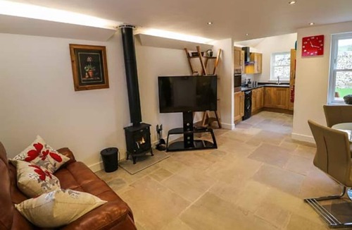 Blackwell in the Peak House | 1 Primitive Croft, Chelmorton