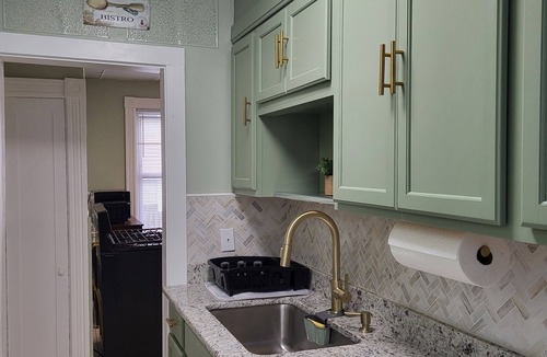 Worcester Apartment | #1- Stylish 2-bedroom apartment on the first floor perfect for your stay