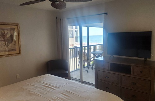 Vanderbilt Beach Condo | 1 Week ON VANDERBILT BEACH in Naples Florida. Oct 31-Nov 7 2026 ONLY