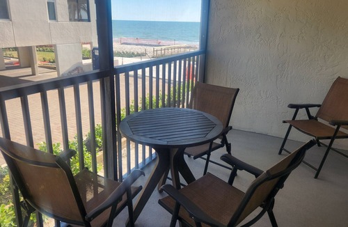 Vanderbilt Beach Condo | 1 Week ON VANDERBILT BEACH in Naples Florida. Oct 31-Nov 7 2026 ONLY