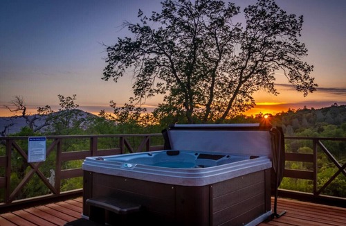 Oakhurst Villa | 10-acre Forest Villa, 20 miles from Yosemite South