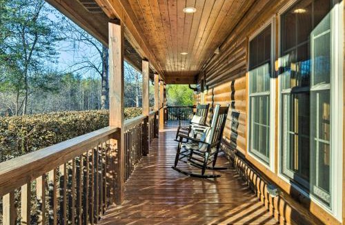 Sweetbriar Farms House | 10 Mi to Lake Lure: Mtn-View Cabin w/Deck & Loft!