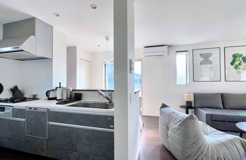 Ozu House | 10 mins to Kumamoto Airport Bright 4BR Home by Restavio