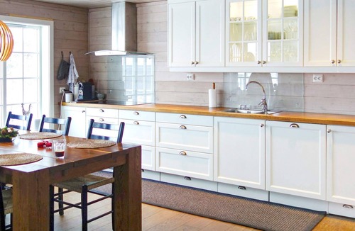 Fidjeland House | 10 person holiday home in Tjørhom