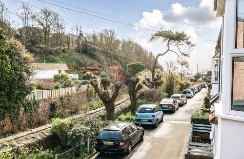 Sidmouth Ski Chalet | 10 Riverside Three bed house sleeps six only 235m to the beach