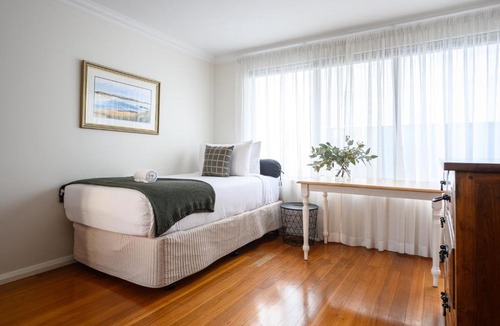 West Perth Apartment | 10 Tranquil Charm West Perth 2BR Parking