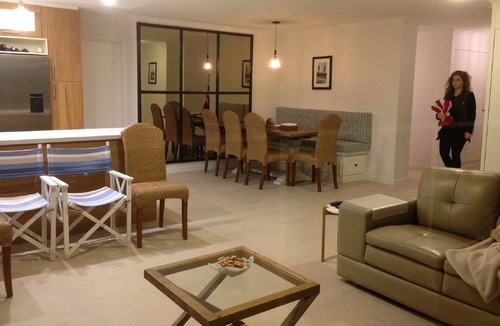 Broadbeach Apartment | 100% Absolute beachfront apartment