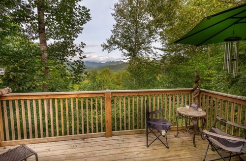Cullowhee RV Rental | 100 Acre Reserve | River Access, Endless Adventure