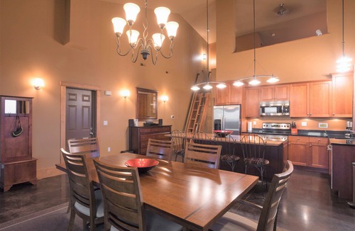 Walla Walla House | 100 Dreamy Acres.100 Mile Views. Night Skies.