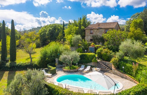 Montegabbione Villa | 100 m² Villa ∙ 4 bedrooms ∙ 8 guests