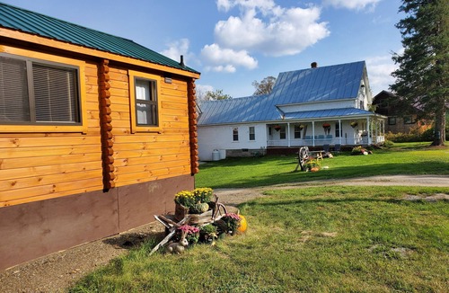 Eustis Cabin | 100 night. Fish, hunt, ATV trail. 20 min. to Sugarloaf. 5 min. to Flagstaff