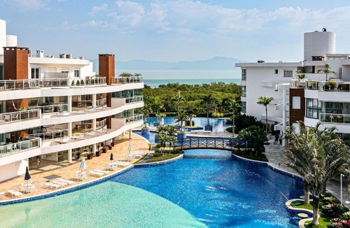 Ponta das Canas Apartment | 100m from beach | 3 suites | Barbecue area #CHA17