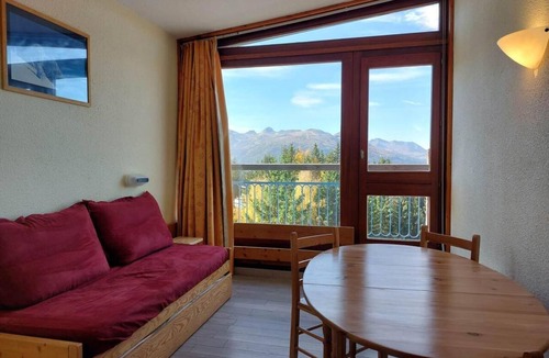 Arc-1800 Apartment | 100m from resort center, 10th floor, view mountain, balcony, tv, 25m², Les Arcs