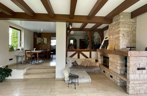 Kohlstetten House | 100sqm apartment in the heart of the Alb with garden and fireplace