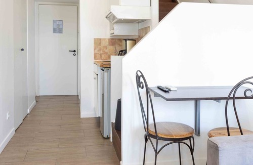 Cros-de-Cagnes Apartment | 101 Charming duplex facing the sea with balcony