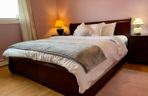 North Rustico House | 101 Harborview Drive