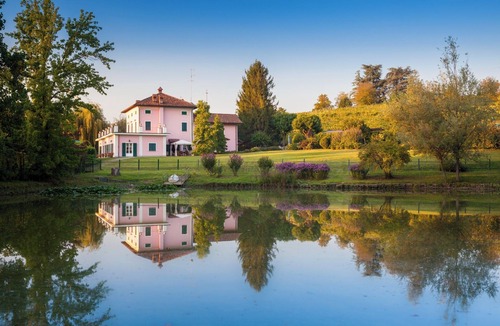 Saint-remy-de-provence House | 101. Lake, Villa On Lake