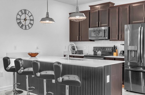 Four Corners Villa | 1010 SS - Modern Comfort Oasis