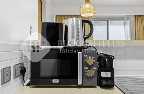 Madinat Zayed Apartment | 1011 Bloomfields1BR Al Nada Raha Beach
